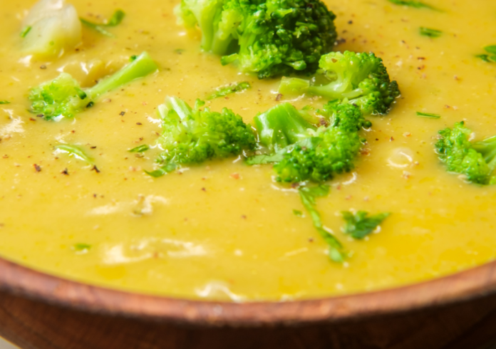 cream-of-broccoli-and-cheese-soup-01